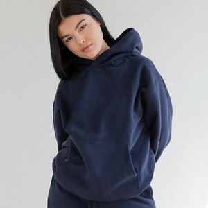 ARITZIA TNA Cozy fleece perfect hoodie
